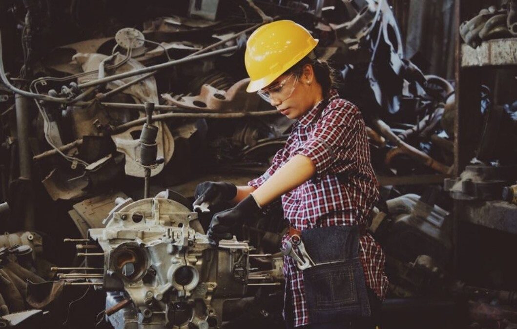 The Process of Precarization in the Large Companies